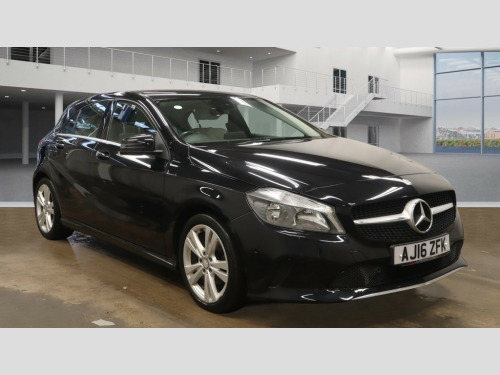 Mercedes-Benz A-Class  1.5 A180d Sport (Executive) Hatchback 5dr Diesel Manual Euro 6 (s/s) (109 p 