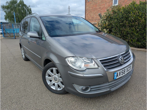 Volkswagen Touran  2.0 TDI Sport DSG 5dr (7 Seats)