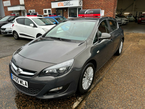 Vauxhall Astra  1.6i Excite Euro 6 5dr