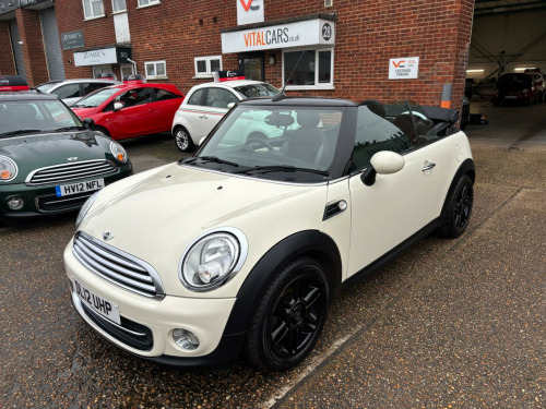 MINI Convertible  1.6 Cooper Euro 5 (s/s) 2dr