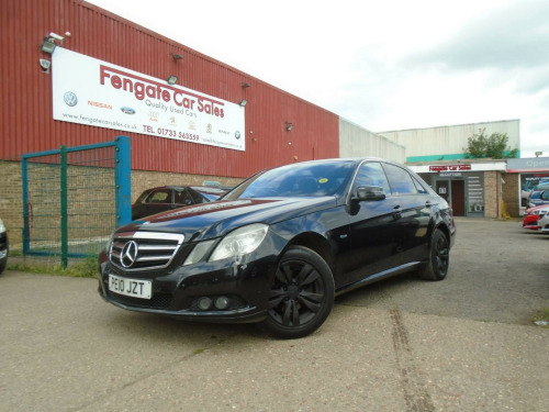 Mercedes-Benz E-Class E220 2.1 E220 CDI BlueEfficiency SE Tiptronic Euro 5 4dr