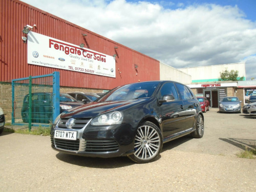 Volkswagen Golf  3.2 V6 R32 DSG 4Motion 5dr