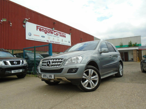 Mercedes-Benz M-Class ML350 3.0 ML350 CDI V6 BlueEfficiency Sport G-Tronic 4WD Euro 5 5dr 