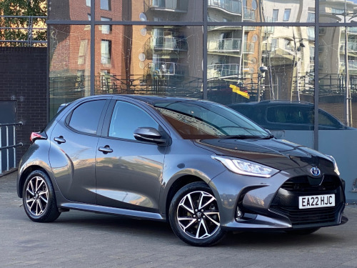 Toyota Yaris  1.5 Hybrid Design 5dr CVT