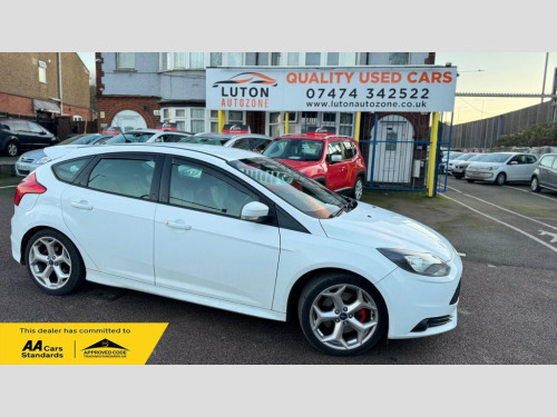 Ford Focus  2.0T EcoBoost ST-2 Hatchback 5dr Petrol Manual Eur