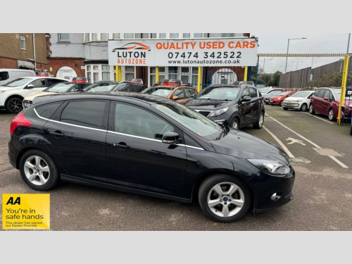 Ford Focus  1.0T EcoBoost Zetec Navigator Hatchback 5dr Petrol