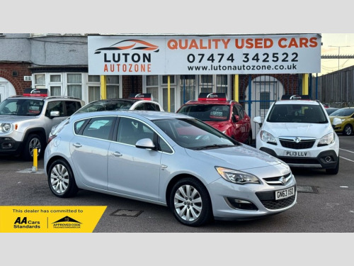 Vauxhall Astra  2.0 CDTi Elite Hatchback 5dr Diesel Auto Euro 5 (1
