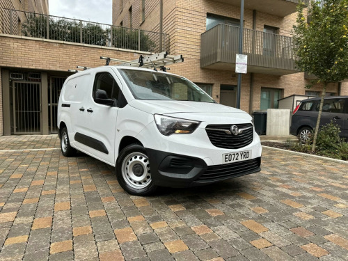 Vauxhall Combo  1.5 Turbo D 2300 Dynamic L2 H1 Euro 6 6dr