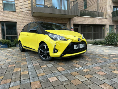 Toyota Yaris  1.5 VVT-i Yellow Bi-Tone Limited Edition Euro 6 5dr