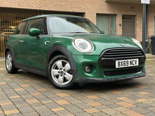 MINI Hatch  1.5 Cooper Classic Steptronic Euro 6 (s/s) 3dr