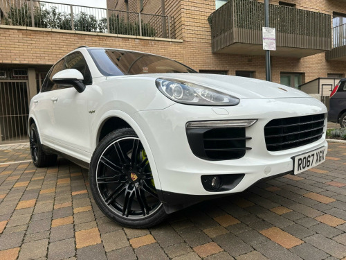 Porsche Cayenne  3.0 V6 S Platinum Edition TiptronicS 4WD Euro 6 (s/s) 5dr