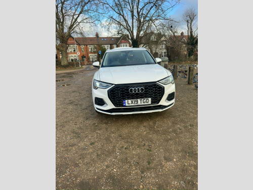 Audi Q3  1.5 TFSI CoD 35 Sport S Tronic Euro 6 (s/s) 5dr