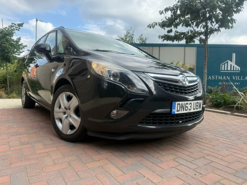 Vauxhall Zafira Tourer  1.8 16V Exclusiv Euro 5 5dr