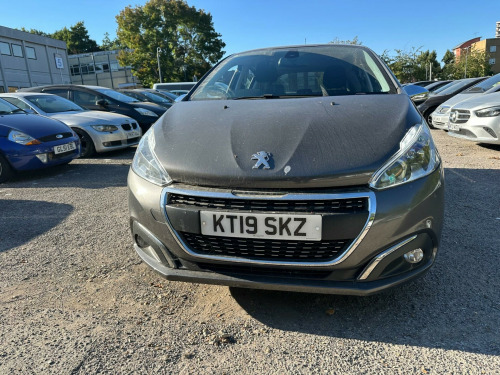 Peugeot 208  1.2 PureTech Signature Euro 6 (s/s) 5dr