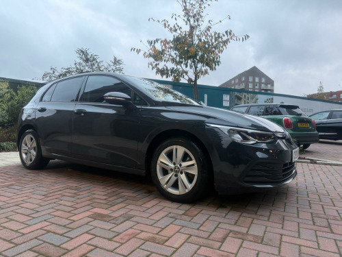 Volkswagen Golf  1.5 eTSI MHEV Life DSG Euro 6 (s/s) 5dr