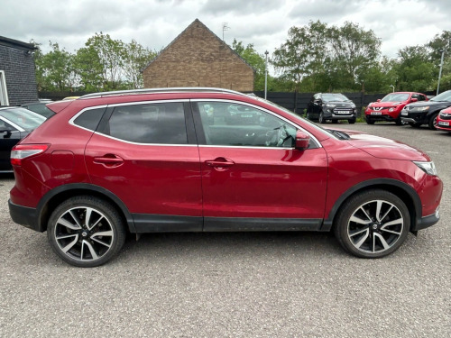 Nissan Qashqai  DCI TEKNA 5-Door