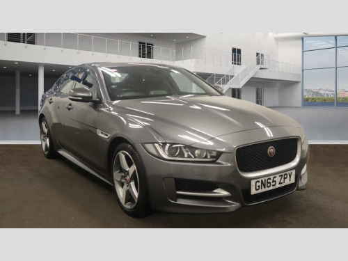 Jaguar XE  2.0d R-Sport Saloon 4dr Diesel Auto Euro 6 (s/s) (180 ps)