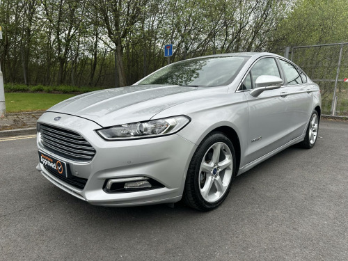 Ford Mondeo  2.0 TiVCT Titanium Saloon 4dr Petrol Hybrid CVT Euro 6 (s/s) (187 ps)