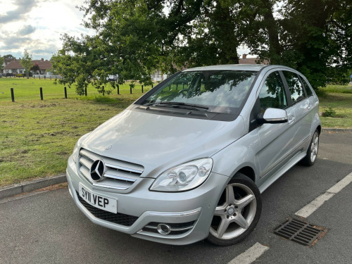 Mercedes-Benz B-Class B180 2.0 B180 CDI Sport CVT 5dr