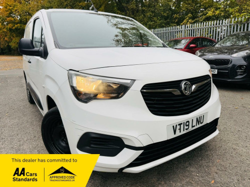 Vauxhall Combo  1.6 Turbo D 2000 Sportive L1 H1 Euro 6 (s/s) 4dr