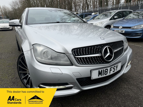 Mercedes-Benz C-Class C220 2.1 C220 CDI BlueEfficiency Executive SE G-Tronic+ Euro 5 (s/s) 2dr 