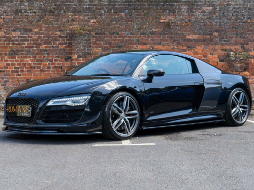 Audi R8  5.2 FSI V10 Coupe 2dr Petrol S Tronic quattro Euro