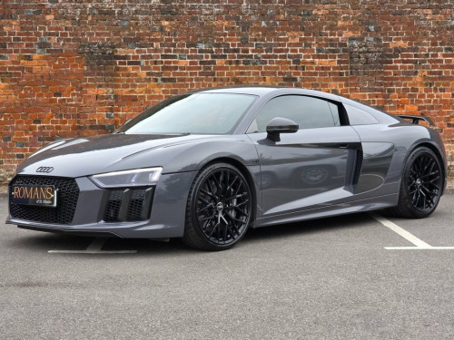 Audi R8  5.2 FSI V10 Plus Coupe 2dr Petrol S Tronic quattro