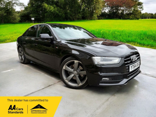 Audi A4  2.0 TDI Black Edition S Tronic quattro Euro 5 (s/s) 4dr