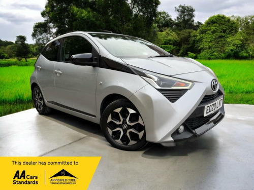Toyota AYGO  1.0 VVT-i x-trend Funroof x-shift Euro 6 5dr