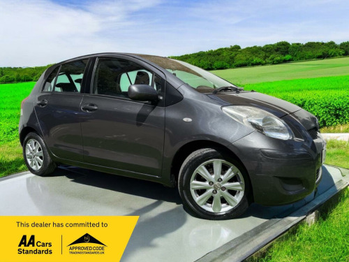 Toyota Yaris  1.33 Dual VVT-i TR Euro 4 (s/s) 5dr
