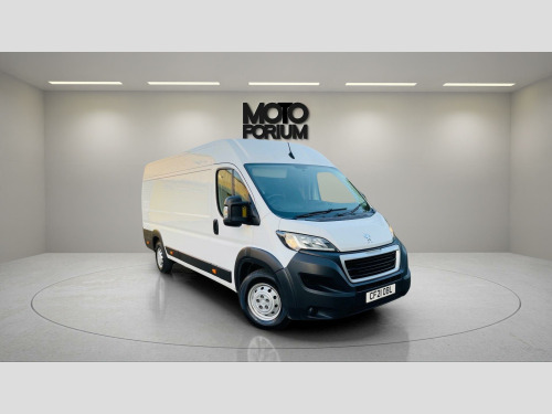 Peugeot Boxer  2.2 BlueHDi 435 Professional L4 H2 Euro 6 (s/s) 5dr