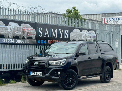 Toyota Hi-Lux  2.4 D-4D Invincible X Auto 4WD Euro 6 4dr (TSS, 3.5t)