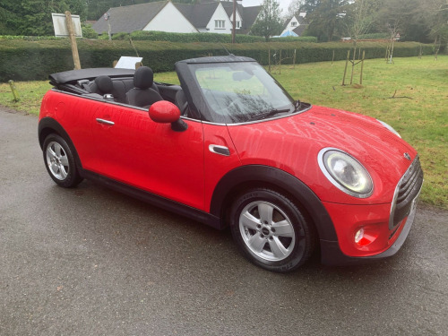 MINI Convertible  1.5 Cooper Classic Steptronic Euro 6 (s/s) 2dr