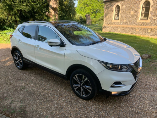 Nissan Qashqai  1.3 DIG-T N-Connecta Euro 6 (s/s) 5dr