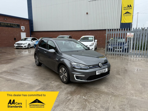 Volkswagen Golf  35.8kWh e-Golf Auto 5dr