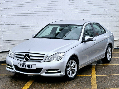 Mercedes-Benz C-Class C180 1.6 C180 BlueEfficiency Executive SE G-Tronic+ Euro 5 (s/s) 4dr