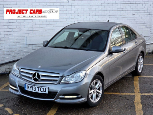 Mercedes-Benz C-Class C180 1.6 C180 BlueEfficiency Executive SE G-Tronic+ Euro 5 (s/s) 4dr 
