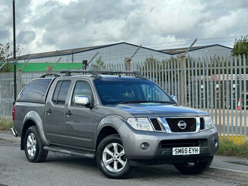 Nissan Navara  2.5 dCi Tekna 4WD Euro 5 4dr