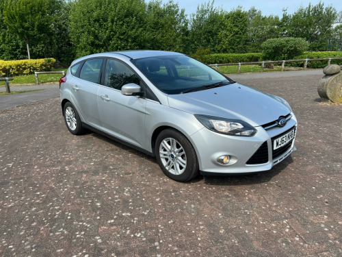 Ford Focus  1.6 TDCi Titanium Euro 5 (s/s) 5dr