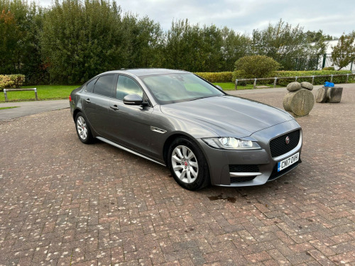 Jaguar XF  2.0d R-Sport Euro 6 (s/s) 4dr