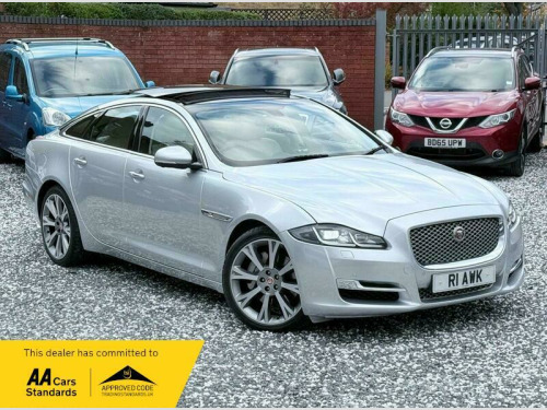 Jaguar XJ  3.0d V6 Portfolio Auto Euro 6 (s/s) 4dr