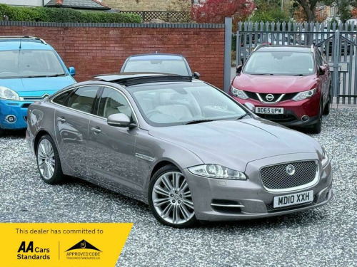 Jaguar XJ  3.0d V6 Premium Luxury Auto Euro 5 4dr