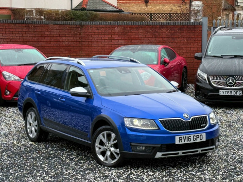 Skoda Octavia  2.0 TDI Scout DSG 4WD Euro 6 (s/s) 5dr 