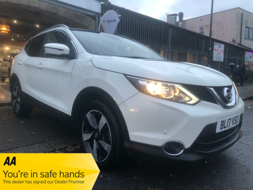 Nissan Qashqai  1.2 DIG-T N-Connecta XTRON 2WD Euro 6 (s/s) 5dr