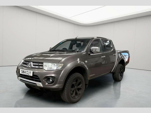Mitsubishi L200  2.5 DI-D Barbarian Black 4WD Euro 5 4dr (LB)