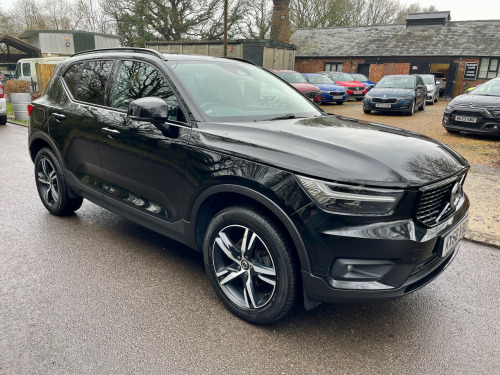 Volvo XC40  1.5 T3 R-Design SUV 5dr Petrol Manual Euro 6 (s/s) (156 ps) 