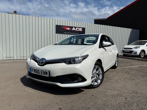 Toyota Auris  1.6 D-4D Business Edition TSS 5dr, FSH