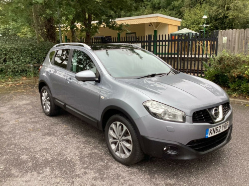 Nissan Qashqai  1.6 dCi Tekna 2WD Euro 5 5dr (AVM)