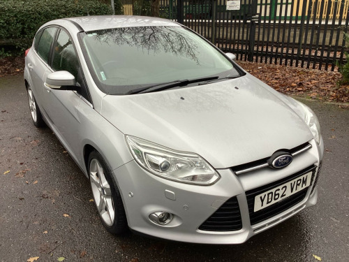 Ford Focus  1.0T EcoBoost Titanium X Euro 5 (s/s) 5dr