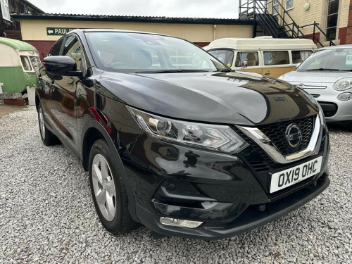 Nissan Qashqai  DIG-T ACENTA PREMIUM 5-Door